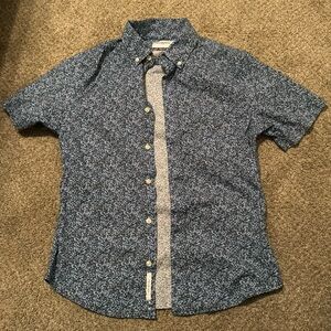 Good fellow & Co Men’s Floral S Slim Short Sleeve Button-up